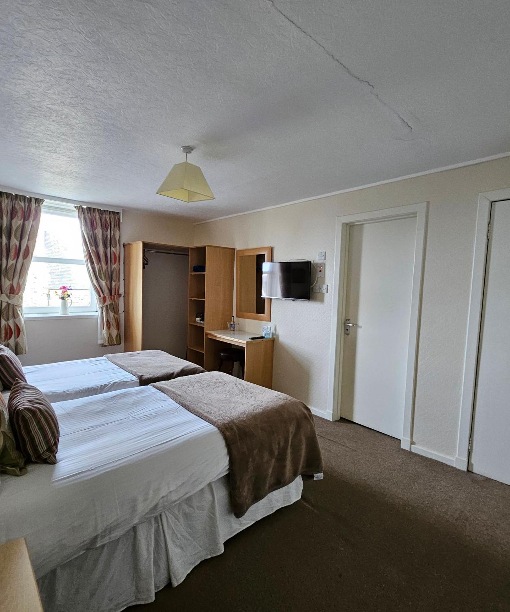 Station Hotel Portsoy Eksteriør billede