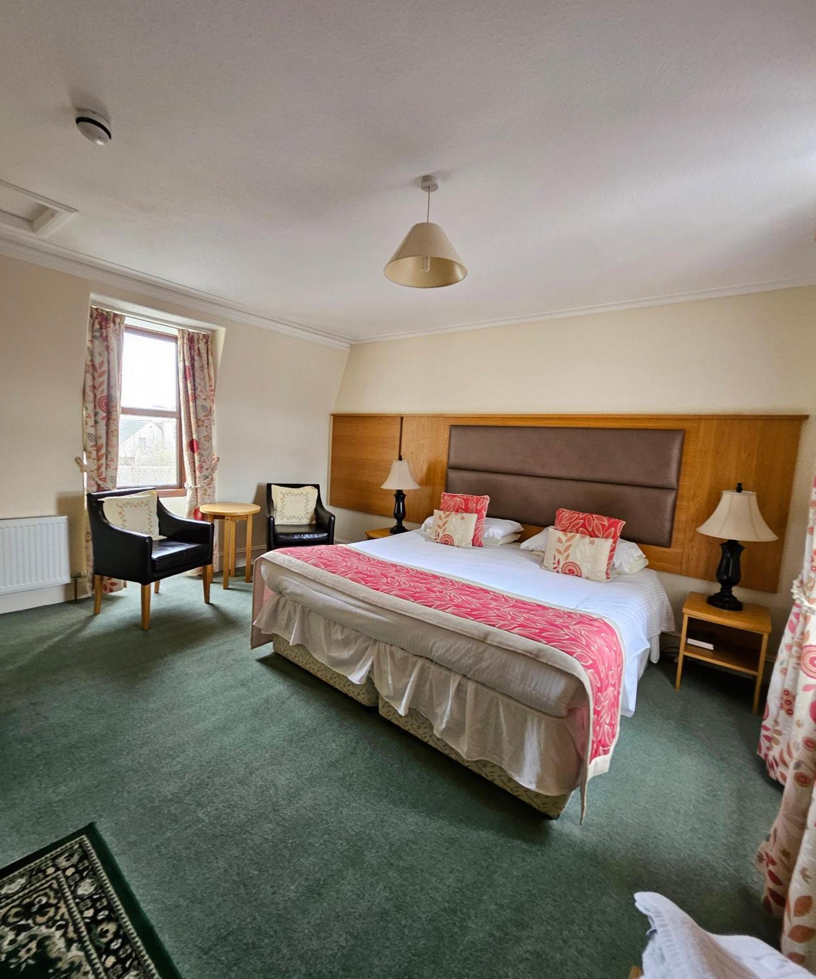 Station Hotel Portsoy Eksteriør billede
