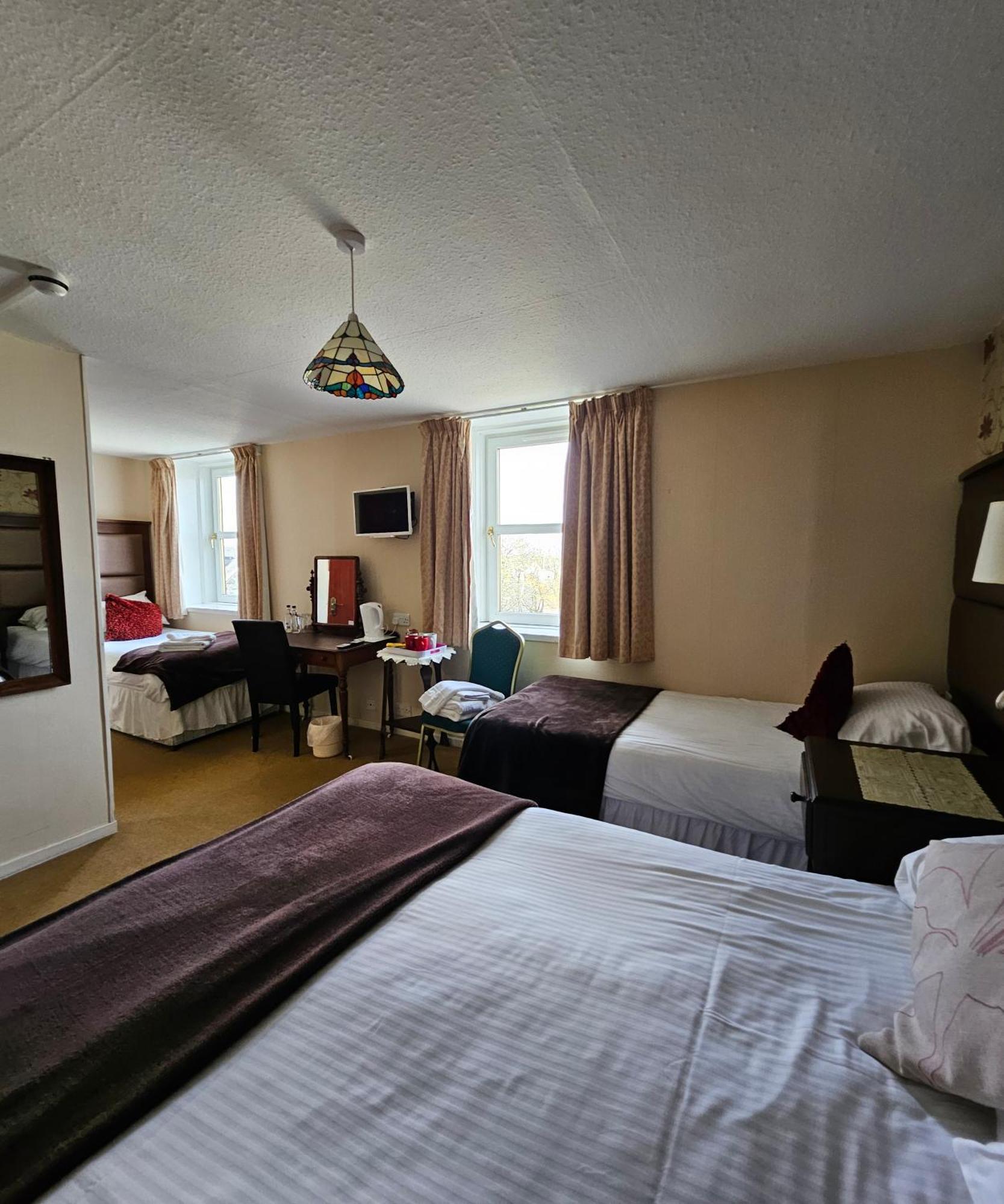 Station Hotel Portsoy Eksteriør billede