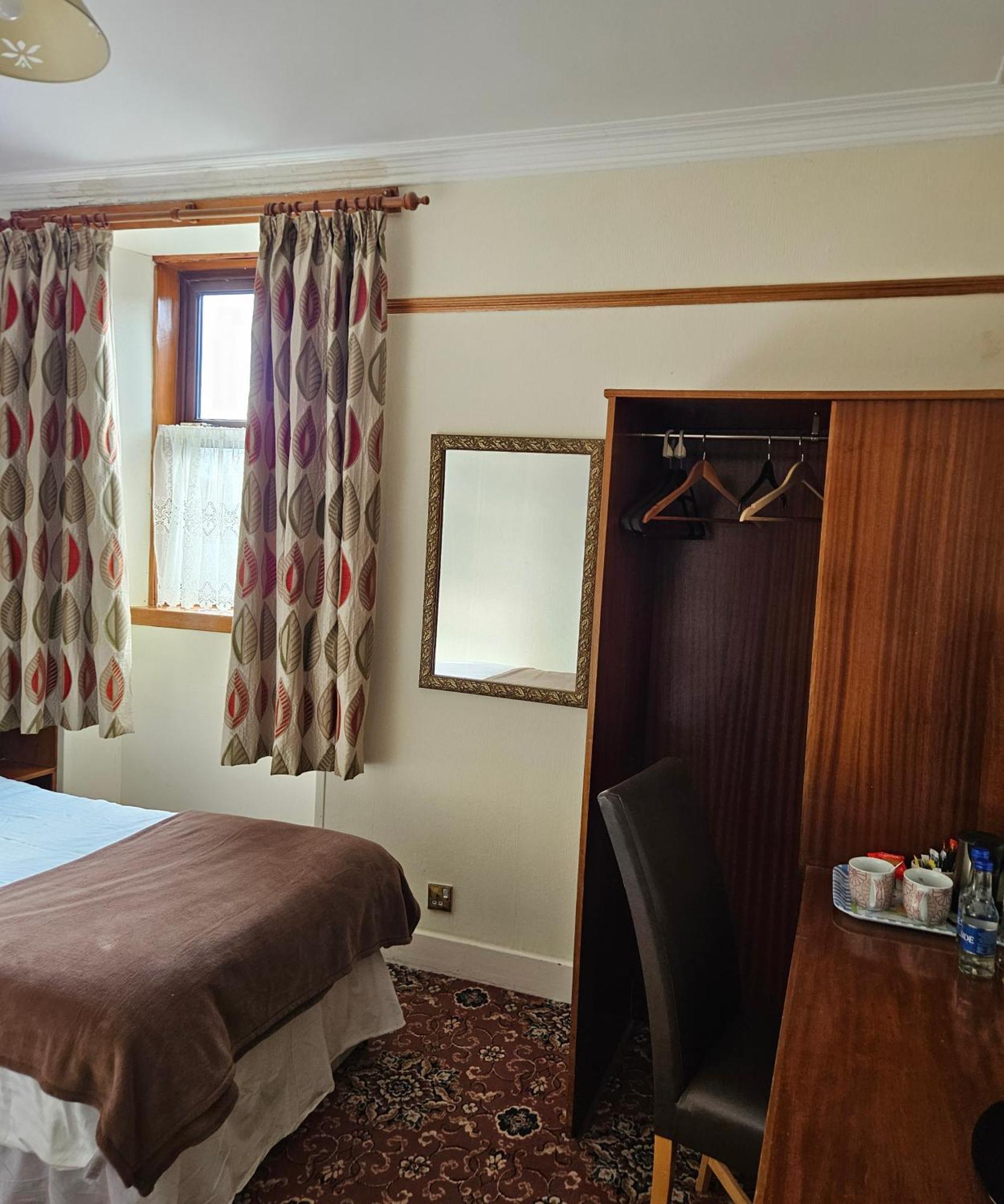 Station Hotel Portsoy Eksteriør billede